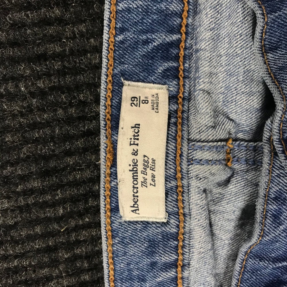 Abercrombie & Fitch The Baggy Low Rise Jeans Womens 29 8R Medium Wash Blue Denim - Picture 7 of 7
